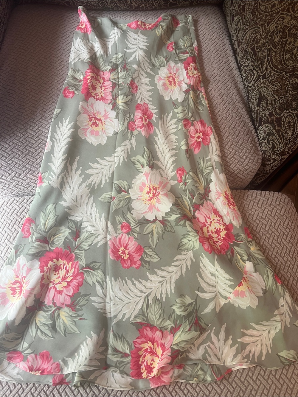 Worn 1x Jones New York 100% SILK Floral A-Line Maxi Skirt - Pink Floral on Sage